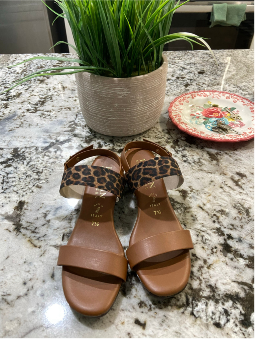Italian shoemaker animal, print sandals size 7 1/2 made in Italy